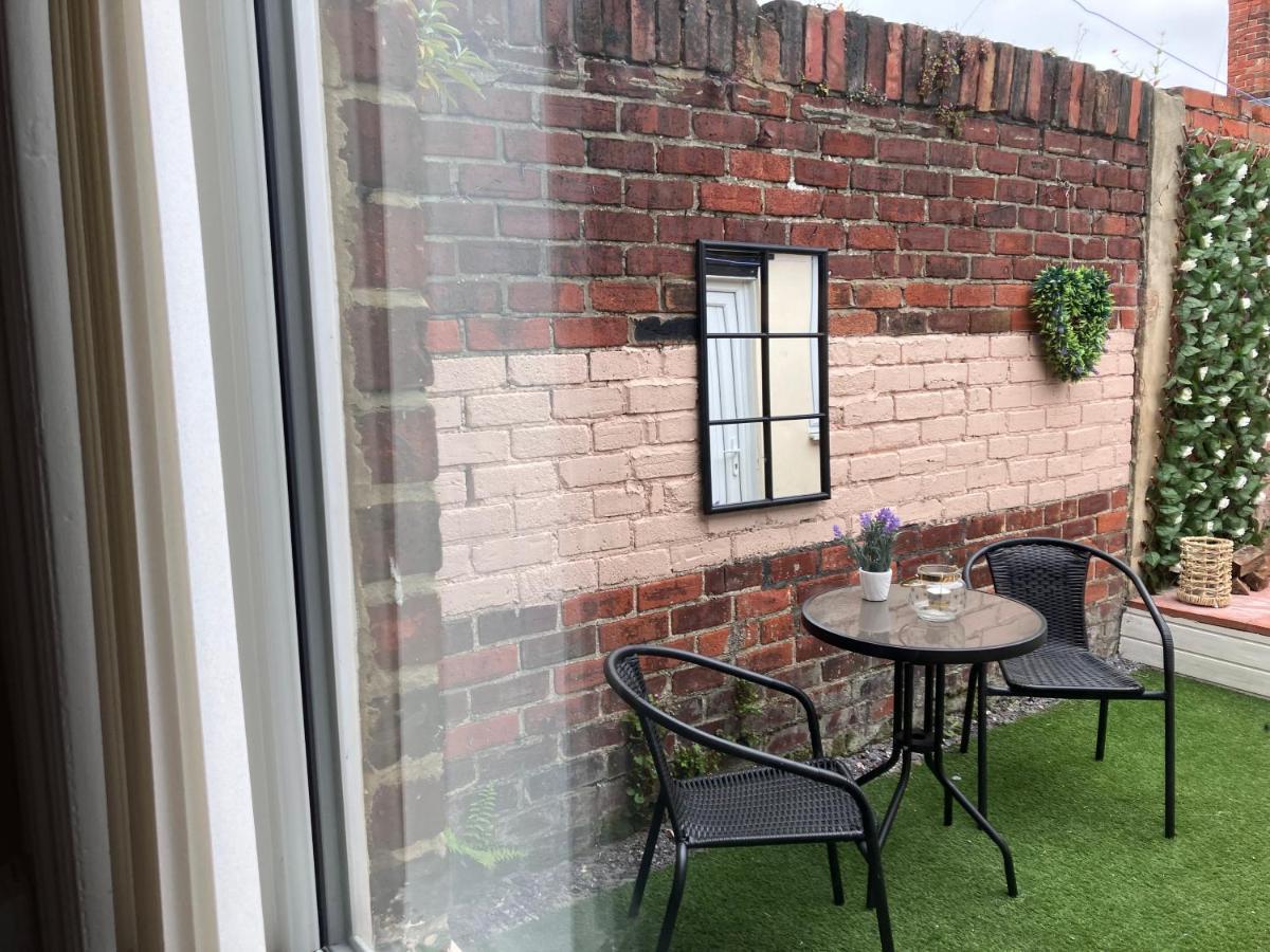 Romford Cottage - Close To Centre, Hospital Crownworks Studio Nissan And Stadium Of Light Sunderland  Exterior foto
